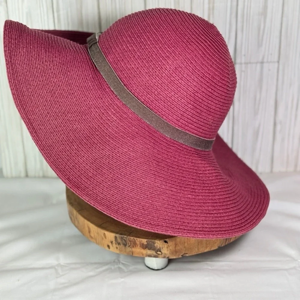 Goorin Bros Womens Large Floppy Sun Hat Braided Straw Wide Brim Beach Hat‎